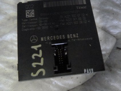 Mercedes S W221 - Centrální zamykání