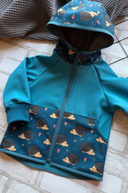 Softshellová bunda s fleecem ,,Ježci,, s klokaní kapsou