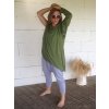 Pončo zelené s rolákem asymetrické