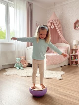 Balančními mostky to v BaaVi rozhodně nekončí!😊 Ano, naše dřevěné mostky ke Stapelstein balančním kamenům milujeme ♥️– byl...