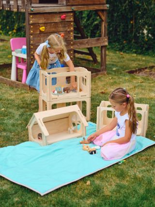 Další super BaaVi hračka, kterou si zamilujete i vy😍 Dřevěný stohovací domeček, který dneska slouží jako domeček pro...