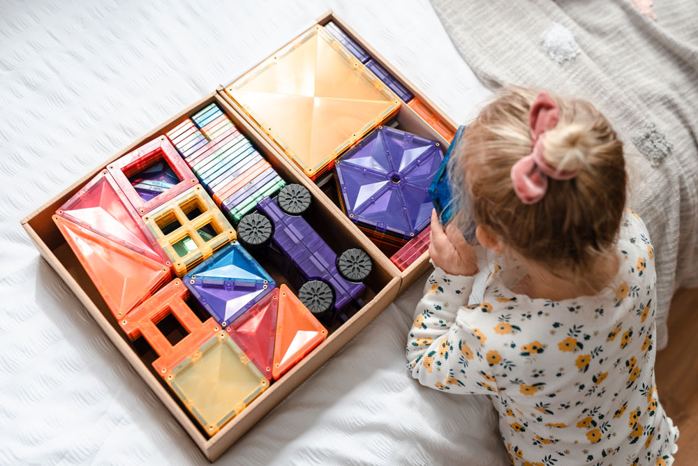 Connetix vs. Magna Tiles: Porovnanie dvoch najpredávanejších magnetických stavebníc