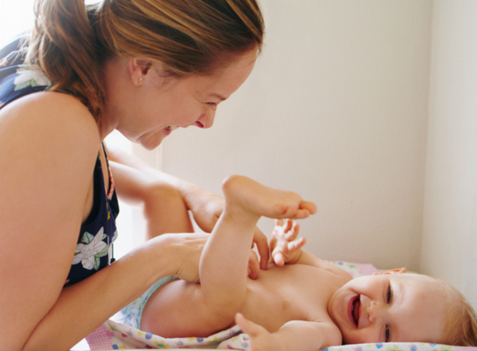 Ako si správne doma usporiadať prebaľovací kútik