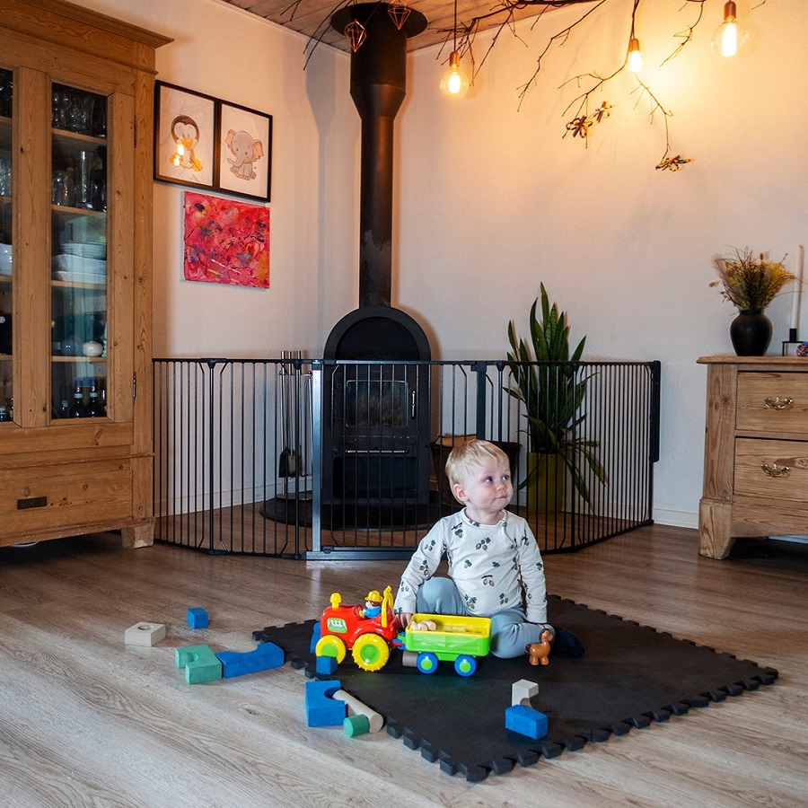 Univerzálna priestorová zábrana BabyDan Carl XX Wide, čierna  90cm - 278cm