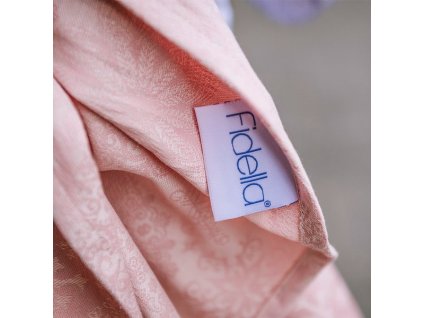 Šátek na nošení dětí Fidella – Iced Butterfly Pale Pink