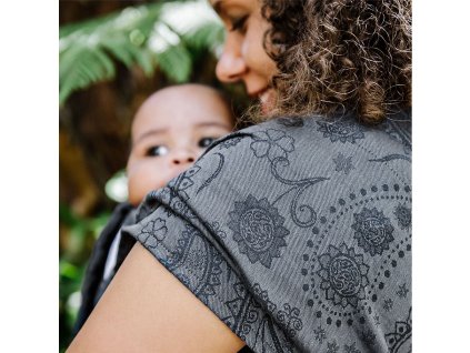 fidella flyclick plus baby carrier classic persian paisley charming black