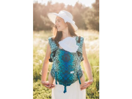 Ergonomické rostoucí nosítko Be Lenka 4ever - Mandala Polar Night široké popruhy s křížením + chrániče ramenních popruhů