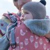 Ergonomické rostoucí nosítko Sestrice Poppy Red - velikost Carrier Plus