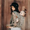 ergonomické nosítko fidella flyclick plus half buckle babytrage leopard gold toddler 2