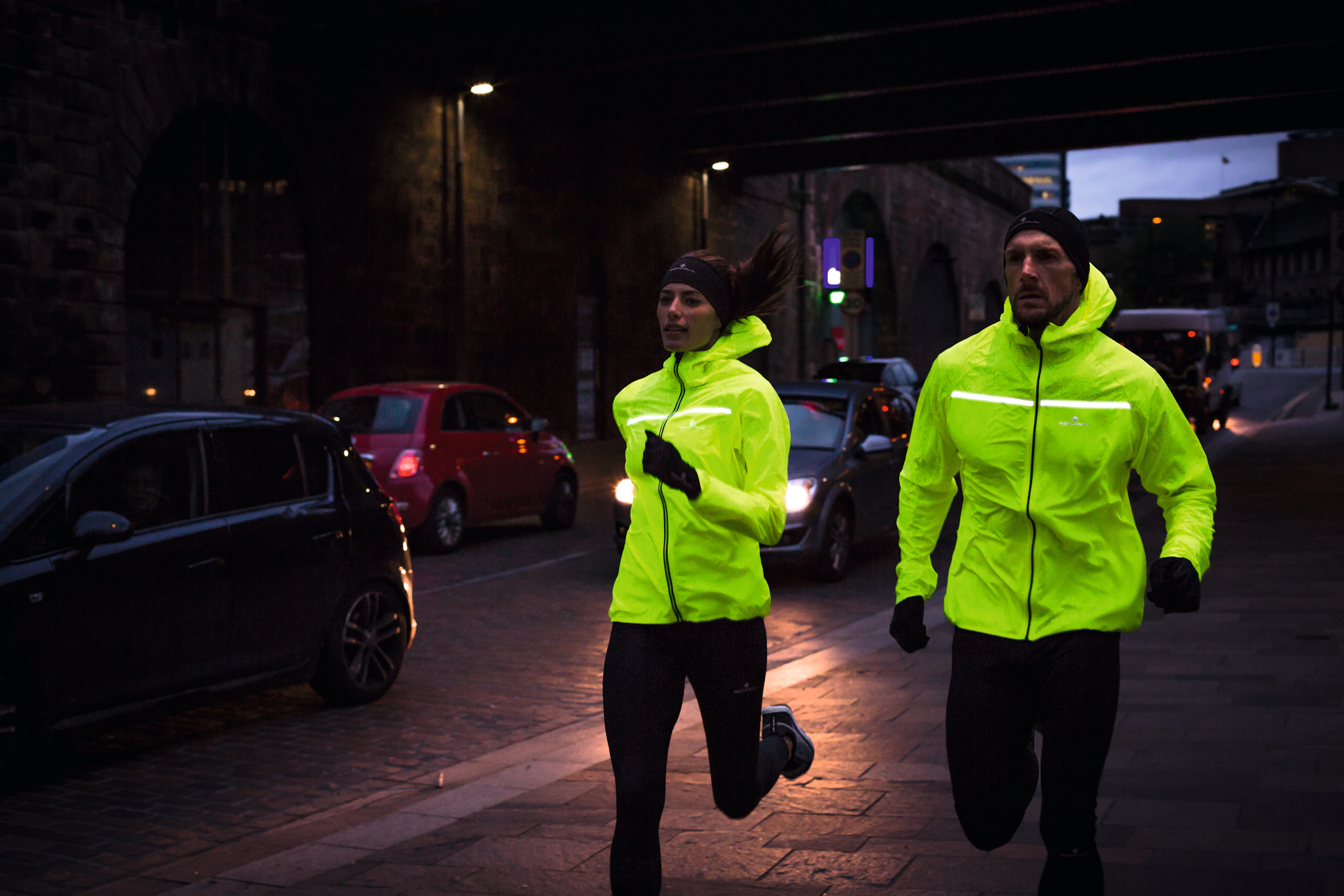Zdravotní problémy a přetěžování dolních končetin u běžců na dlouhé tratě