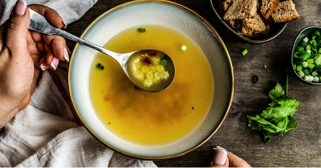 Jak ovlivňuje teplota jídla jeho nutriční hodnotu a trávení?