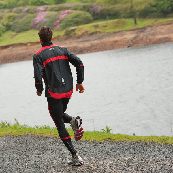 Tréninkové prostředky pro běžce s osobním rekordem na 10km cca 43min. 
