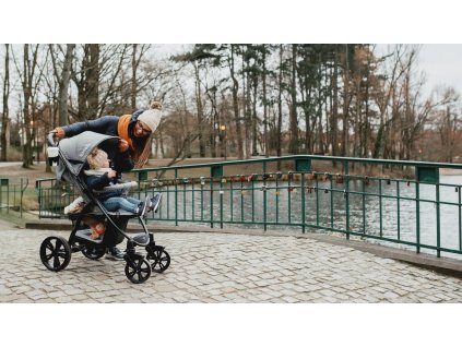 Sportovní kočárek Lionelo ANNET PLUS (Barva concrete)