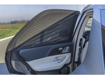 Sluneční clona do auta nasunovací L, Black