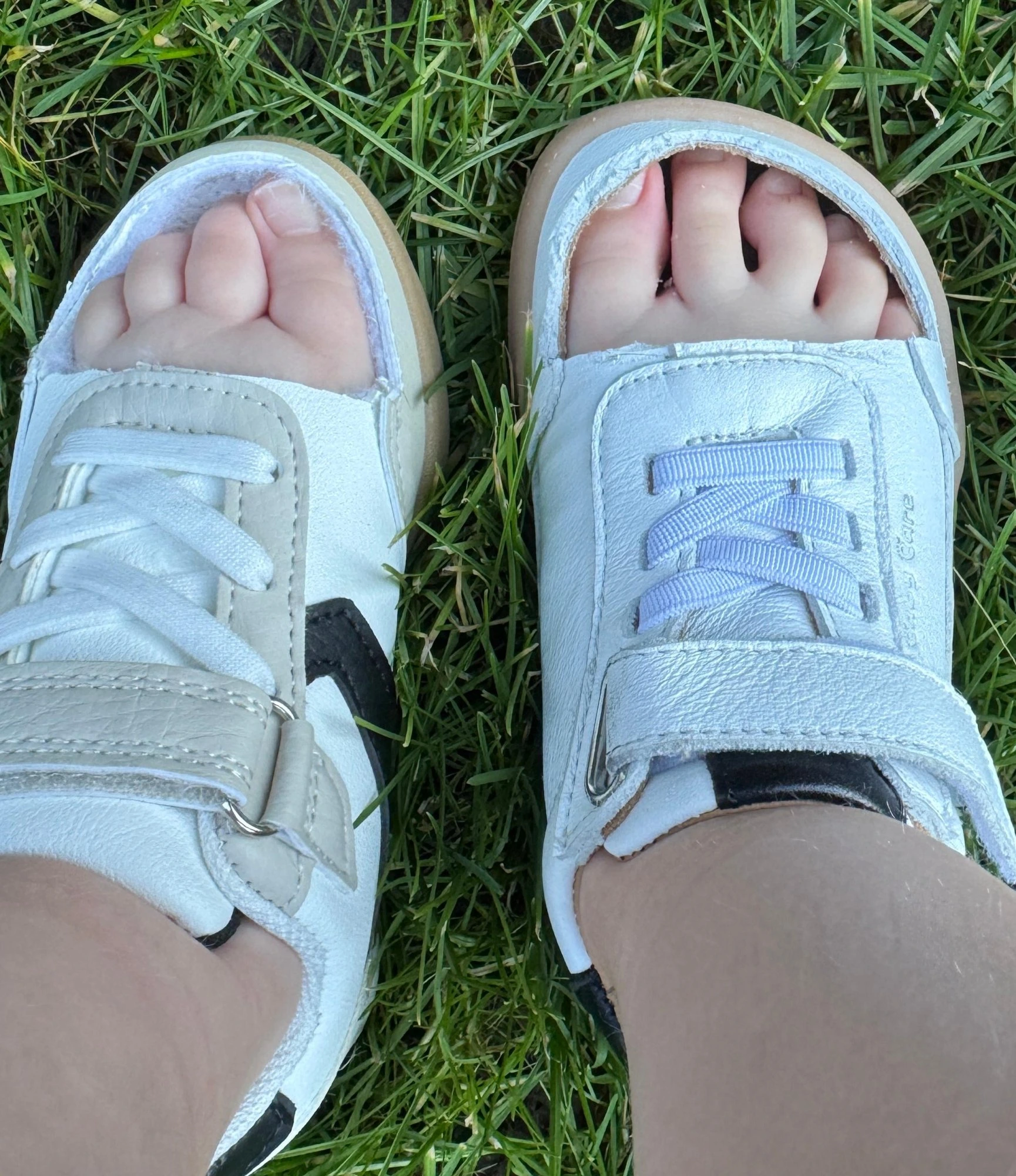 Klasické detské tenisky vs. barefoot tenisky: aký je v nich rozdiel?