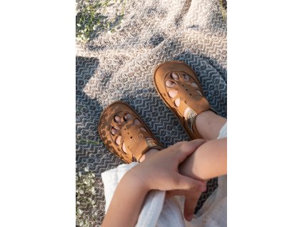 Detské barefoot sandálky Summer Perforation - Goldenbrown