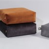 square velvet poufs2