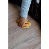 babyted tocacek vcelka s prisavkou silikon plast 5