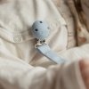 BIBS klip na cumlik Ribbon Dusty blue detail square