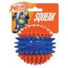 NERF DOG Hračka pre psov pískacia loptička so spikmi 6,9 cm