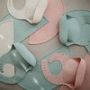 SILIKÓNOVÝ PODBRADNÍK MUSHIE - VANILLA CONFETTI