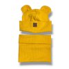 Čepička a nákrčník hořčice