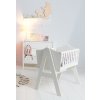 Kolébka Lea s elegantním designem a dostatečným prostorem pro miminko