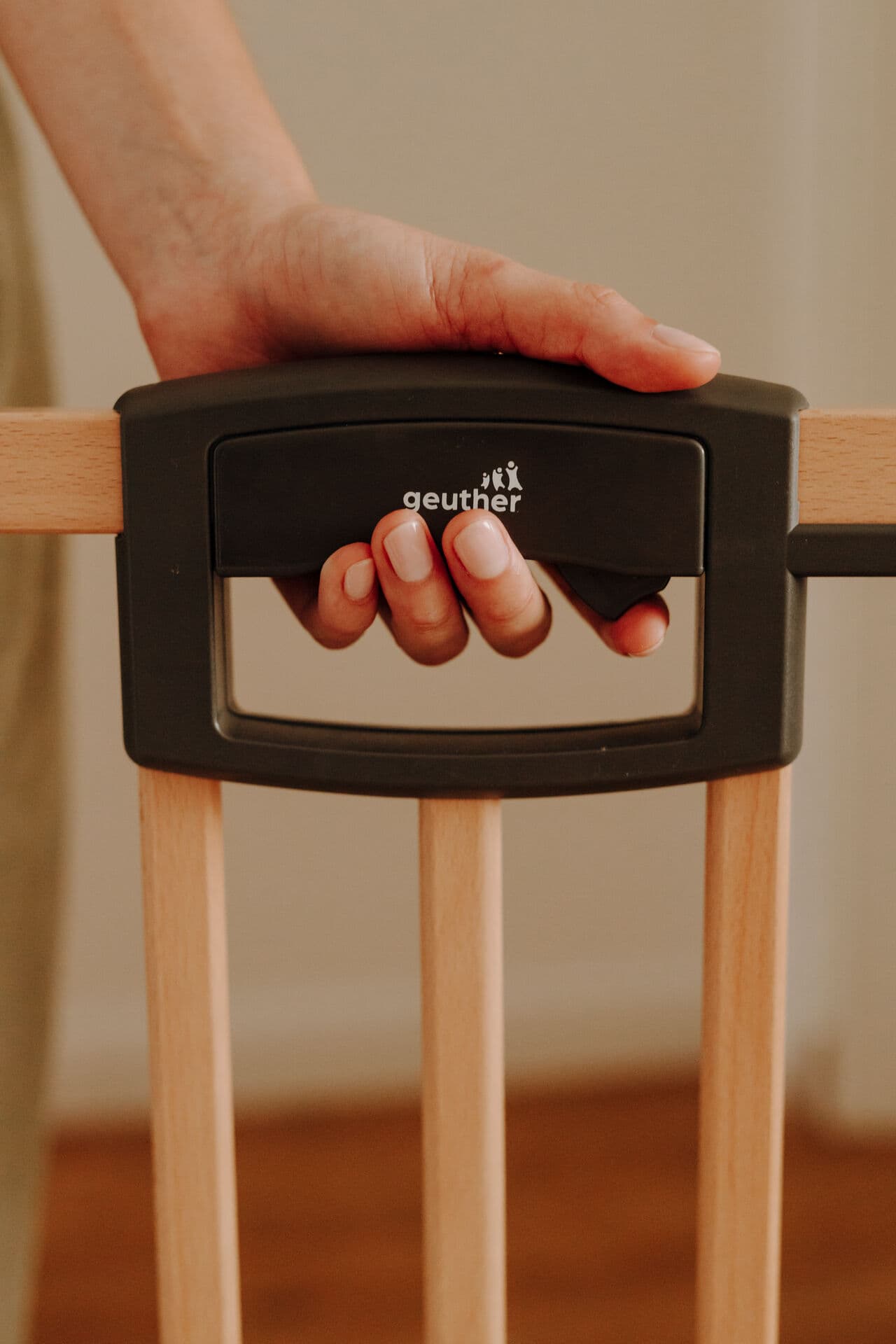 Geuther Zábrana do dveří Easylock 68 - 76cm