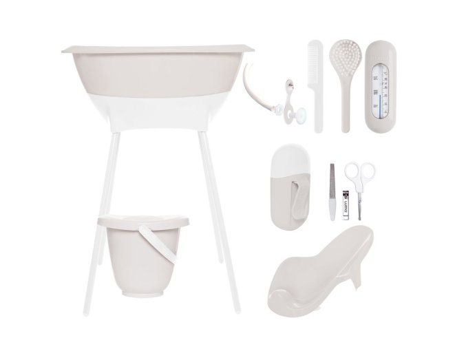 L104101 Sada všech výrobků trendové holandské značky LUMA babycare, které budete ke koupání potřebovat sestává z dětské plastové vaničky, stojanu pod vaničku , kyblíku na pleny s víkem, koupacího lehátka, koupacího teploměru, hřebínku a kartáčku, dětské manikúry a odtokové hadice. Cena sady je zvýhodněná oproti koupi po jednotlivých kusech! barva krémová pure oat
