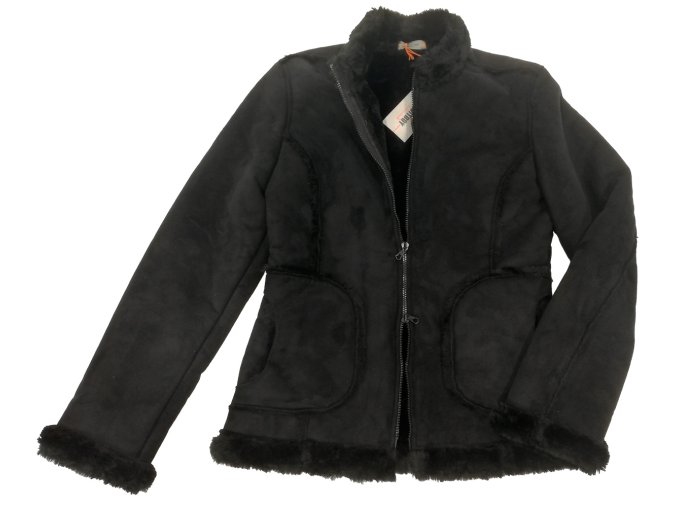 Černý italský kabátek s kožešinou uvnitř. velikost S a M