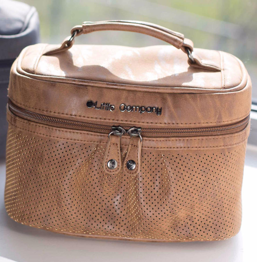 Little Company Beautycase kosmetická taška Emily cognac" "Druh:kosmetické tašky|Použití:na kojence|