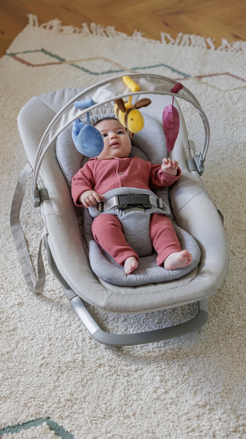 Inglesina Inglesina hudební lehátko LOUNGE SUGAR" "Barva:šedé|Nosnost:9 kg|Požadované vlastnosti:Nastavitelné|Určení:pro kluky i holky|
