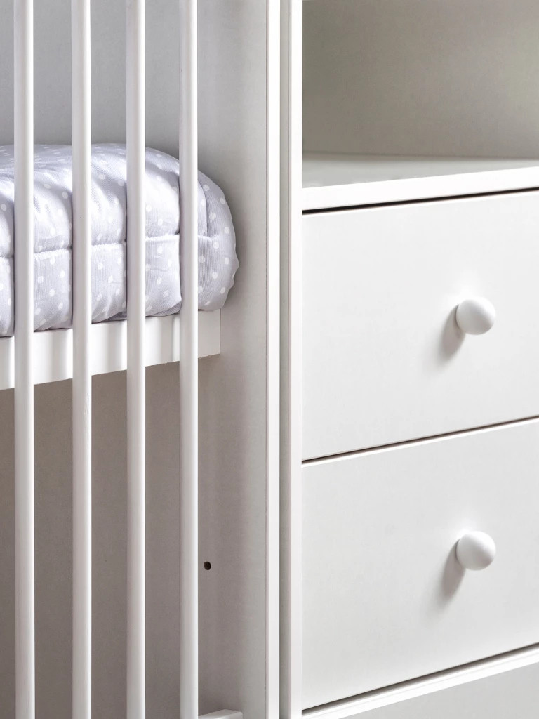 Faktum Kombi postýlka Faktum Mia White 70x120" "Barva:bílé|Kategorie:Bydlení|Materiál:MDF, masiv|Požadované vlastnosti:Polohovací|Vzor:Mia|Značka:Faktum|
