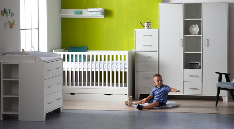 Faktum Postýlka Faktum Némó White 120 x 60 cm, lišta proti okusu, kontejner" "Barva:bílé|Hmotnost:35 kg|Materiál:lamino, masiv|Nábytková řada:Némó White|Požadované vlastnosti:Vyndávací příčky|Výška:91 cm|Značka:Faktum|