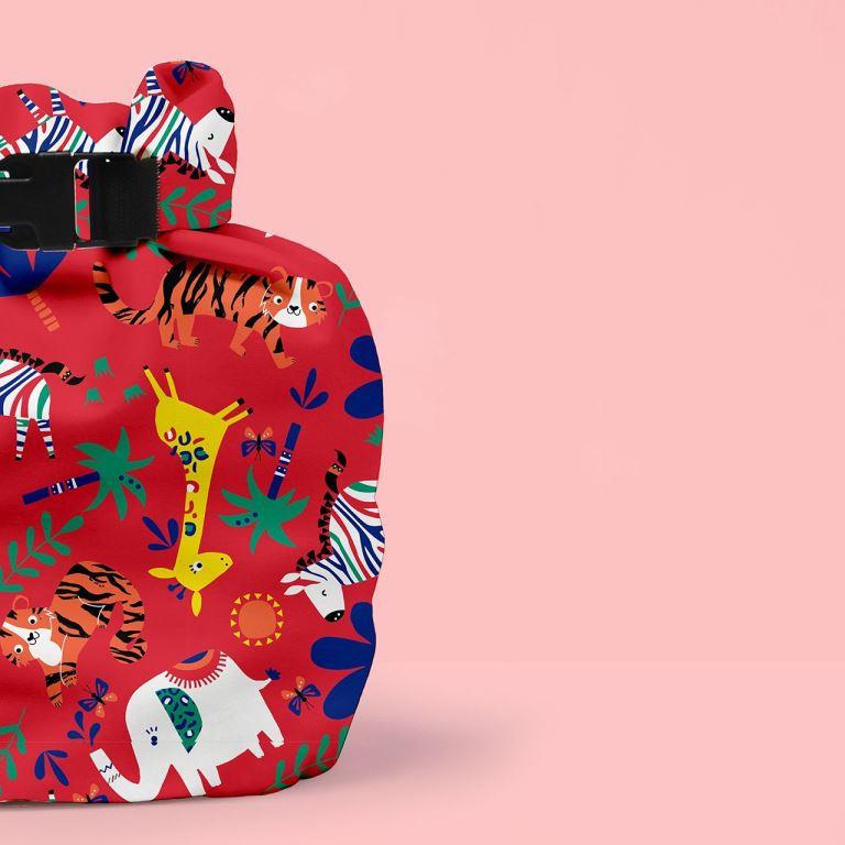 Bambino Mio Taška na plenky Safari Celebration Red" "Barva:červené|Druh:tašky|Objem:1,5|Vzor:Safari Celebration Red|