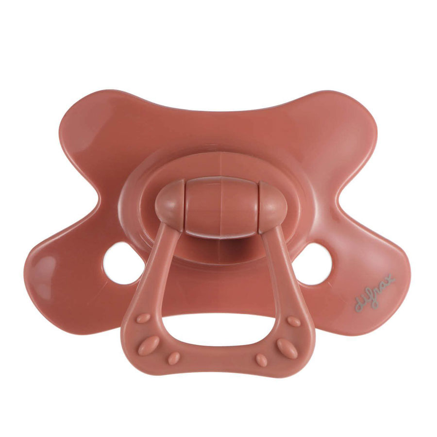 Difrax Dudlík Difrax Natural UNI Brick 18+" "Barva:červené|Druh:dudlíky|Materiál:silikonové|velikost:18+ měsíců|