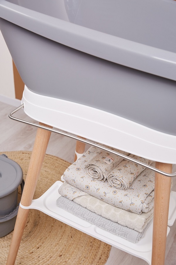 Bebe-Jou Sada vaničky Sense Griffin Grey a stojanu Sense White" "Barva:šedé|Druh:koupací sada|Vzor:Fabulous - Griffin Grey|