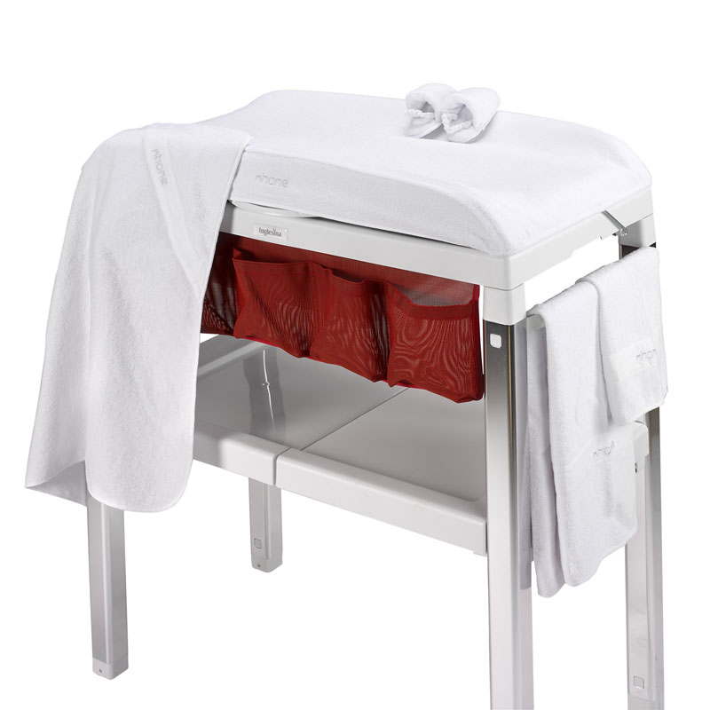 Inglesina inglesina Sada doplňků ke SPA-ručník,osuška,župánek,potah na podložku a bačkůrky" "Barva:bílé|Materiál:100% froté|Vzor:bílé|