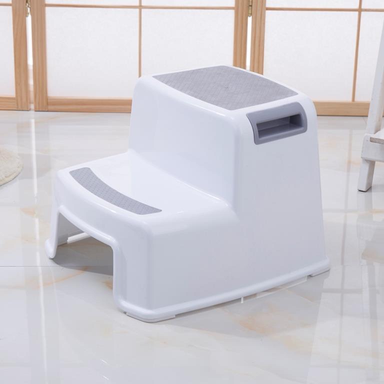 Baby Dan Baby Dan protiskluzové stupátko schůdky" "Barva:šedé|Druh:stupátko|Kategorie:Stoličky|Materiál:plast|Maximální nosnost:50 kg|