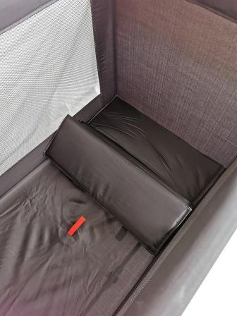 BabyDan cestovní postýlka Black v tašce