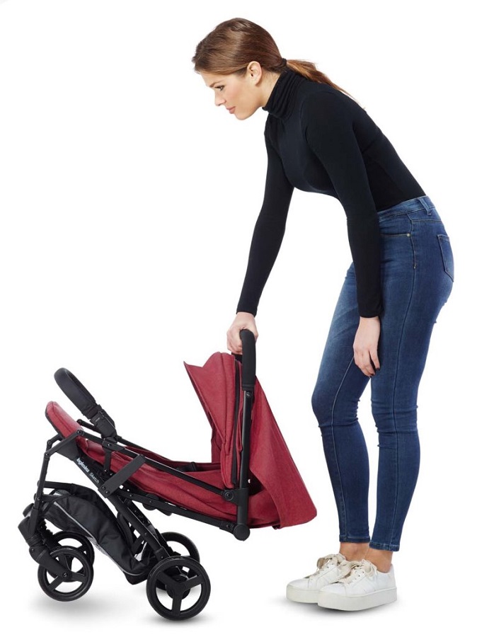 Inglesina Inglesina Sportovní kočárek Sketch 2025 Total Black" "Barva:černé|Odpružení:ano|Počet kol:čtyřkolový|Průměr předních kol:16|Průměr zadních kol:16|Typ:Sportovní|Zatáčecí kola:ano|