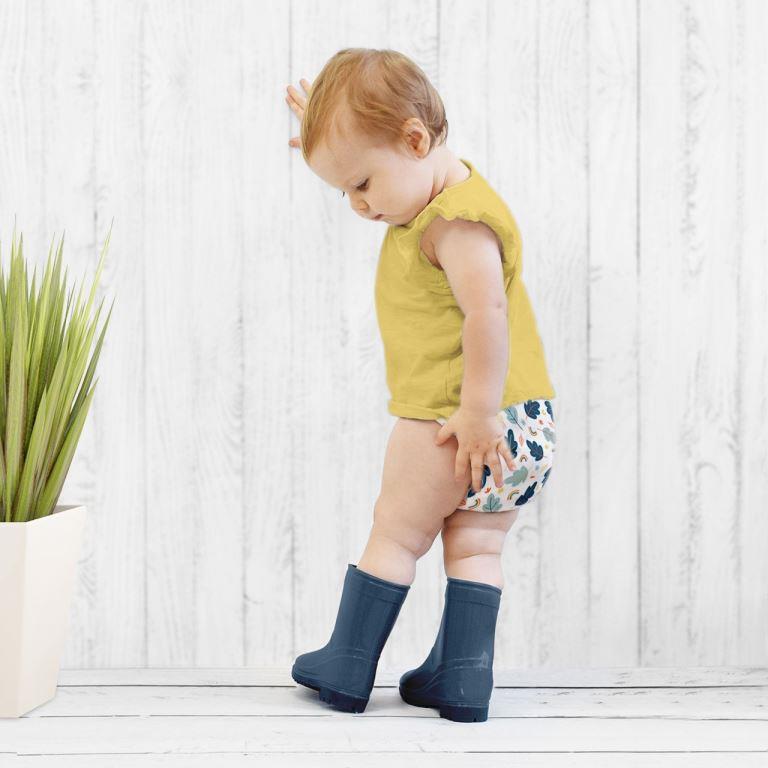 Bambino Mio Bambino Mio Miosoft plenkové kalhotky Little Leaves 3-9kg" "Barva:vzorované|Druh:látkové|Hmotnost dítěte:3 - 9 kg|Materiál:PUL|Typ:svrchní kalhotky|Vzor:Get Growing|Značka:Bambino Mio|