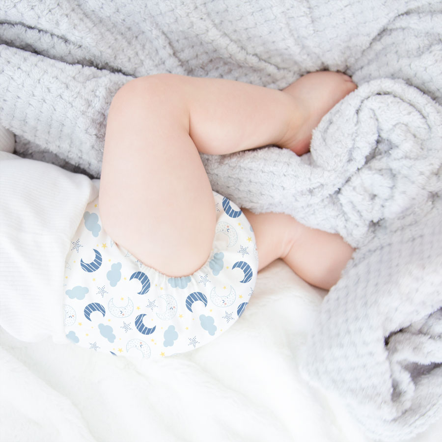 Bambino Mio Bambino Mio Miosolo látková plenka all in one Magical Moon" "Druh:látkové|Hmotnost dítěte:3 - 15 kg|Kolekce:Dreamland|Počet kusů:1 ks|Typ:vše v jednom|Vzor:Magical Moon|Zapínání:na suchý zip|