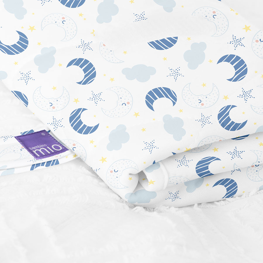 Bambino Mio Bambino Mio přebalovací podložka 60x43 Dreamland" "Kolekce:Dreamland|Typ:cestovní podložky|Vzor:Magical Moon|