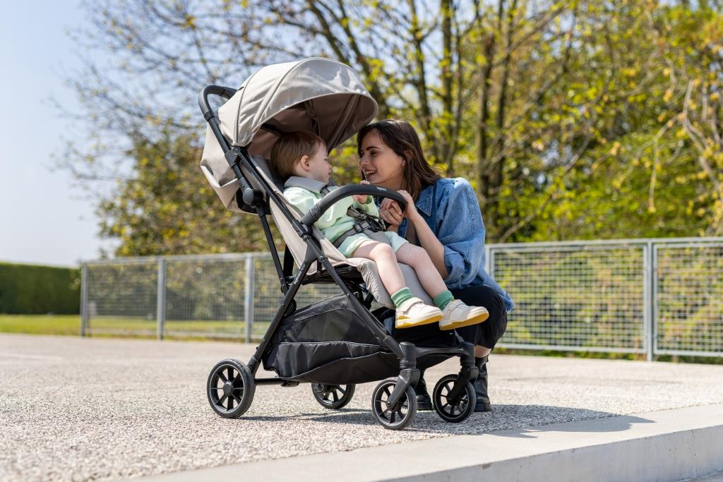 Inglesina Inglesina Sportovní kočárek Now 2025 Sprint Green" "Barva:zelené|Požadované vlastnosti:S odpružením|Typ:Sportovní|