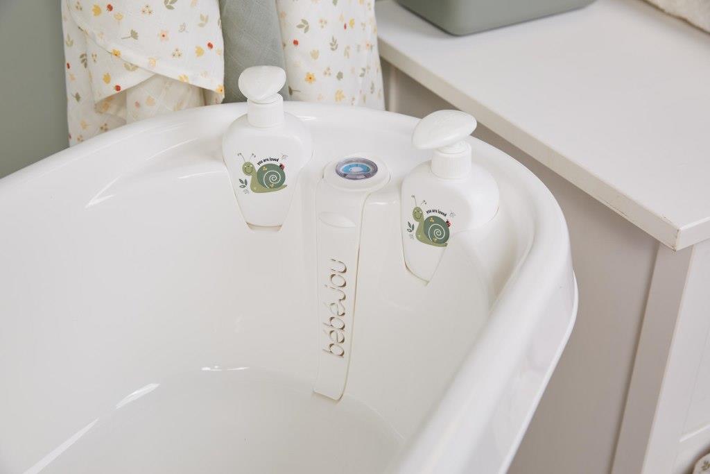 Bebe-Jou Sada 2 dávkovačů pro termovaničku Bébé-Jou Bohemian Garden" "Barva:zelené|Materiál:plastové|Objem:200 ml|Volně stojící:ano|Vzor:Steppe|