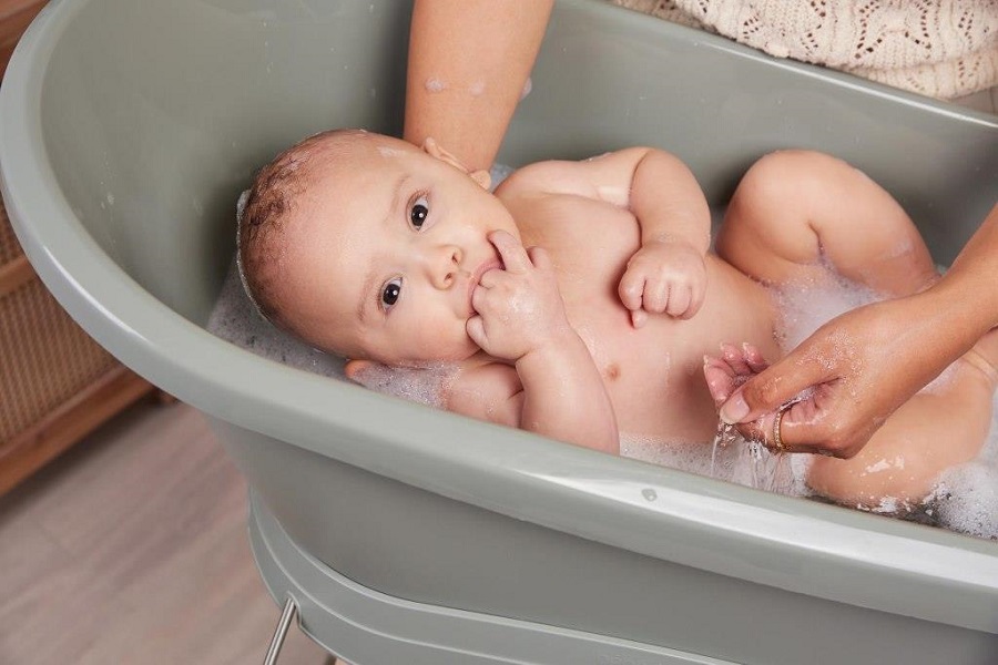 Bebe-Jou Kovový stojan Click na vaničku Bébé-Jou 98 cm Breeze Green" "Barva:zelené|Druh:stojany pod vaničku|Kategorie:Vaničky a kyblíky|Výrobce:Bébé-jou|