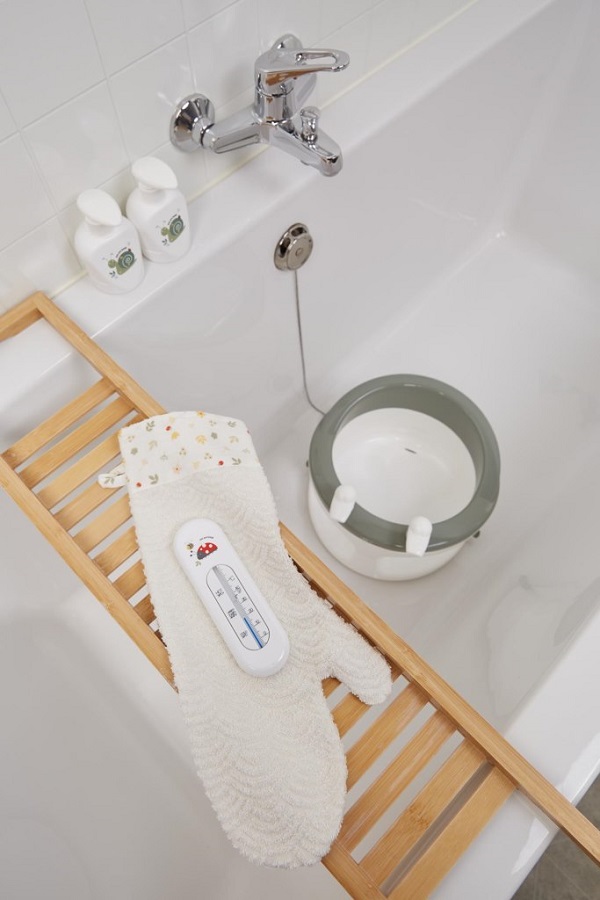 Bebe-Jou Sprchové žínky XL Bébé-Jou Bohemian Garden" "Barva:krémové|Druh:mycí žínky|Materiál:100% bavlna|Použití:pro kojence|Vzor:Bohemian Garden|