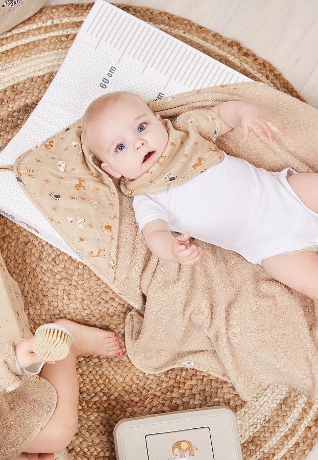 Bebe-Jou Bandana slintáček Bébé-jou Steppe 2ks" "Barva:oranžové|Materiál:80% bavlna, 20% polyester|Výrobce:Bébé-jou|Vzor:Steppe|Zapínání:baby patent|