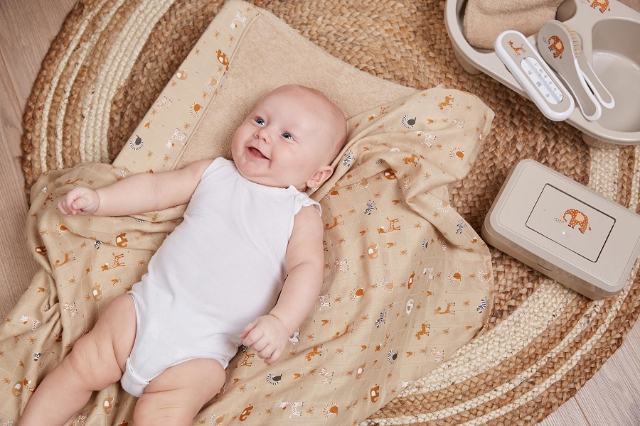 Bebe-Jou Mušelínová plenka 110x110 cm Steppe" "Barva:béžové|Materiál:70% bambus, 30% bavlna|Typ:čtvercové|Vzor:Steppe|Značka:Bébé-jou|